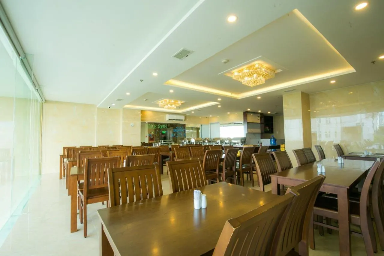 May Beach Da Nang Hotel 3*,